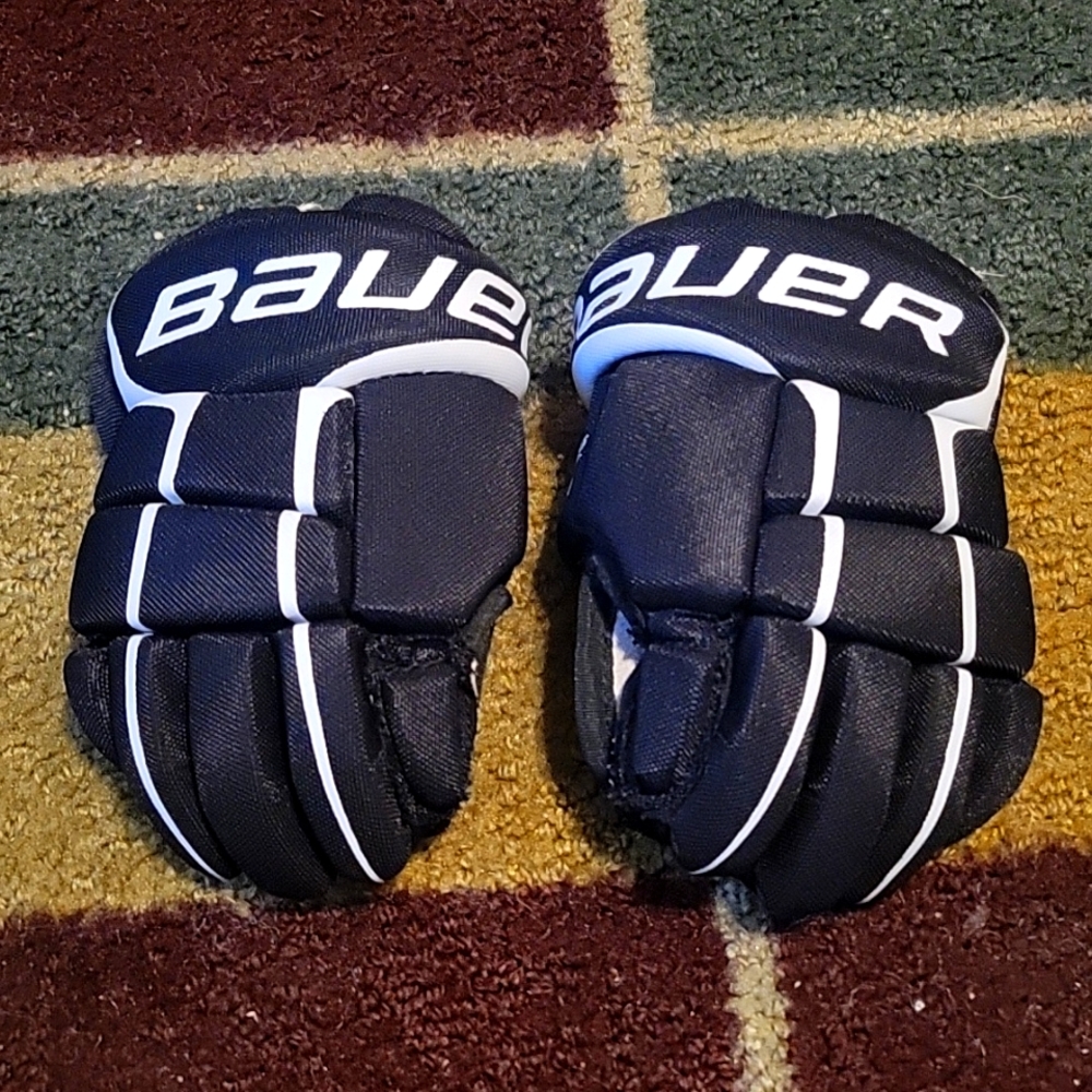 Youth Hockey Gloves